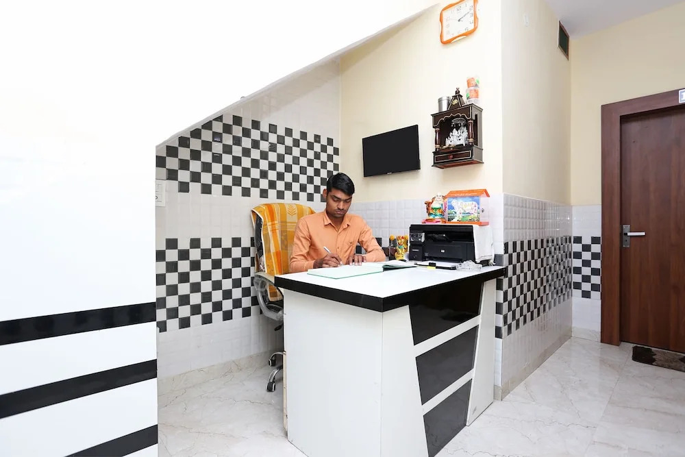 OYO 30451 Hotel Yaduvanshi