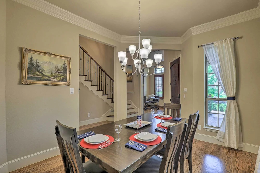 Chic Family-friendly Home in Irving w/ Yard!