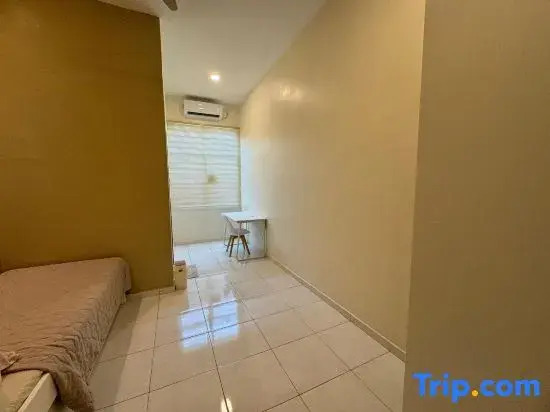 Minimalist Heaven Near Tmn Intan
