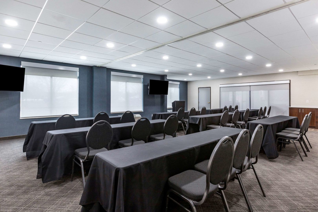 Comfort Inn & Suites Grand Blanc-Flint