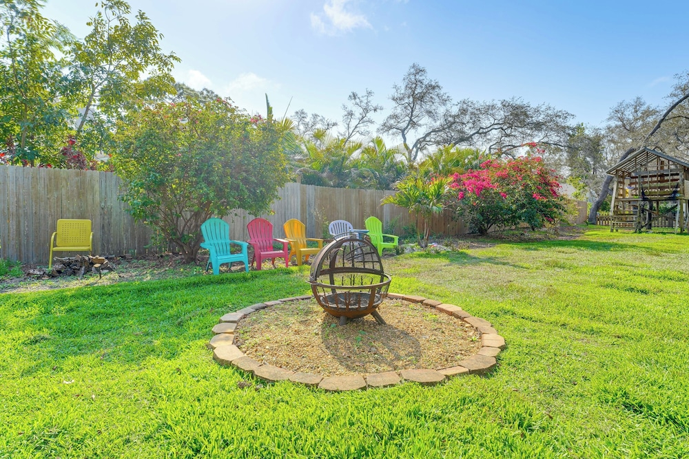 3 Mi to Beach: Prime Largo Home w/ Pool!
