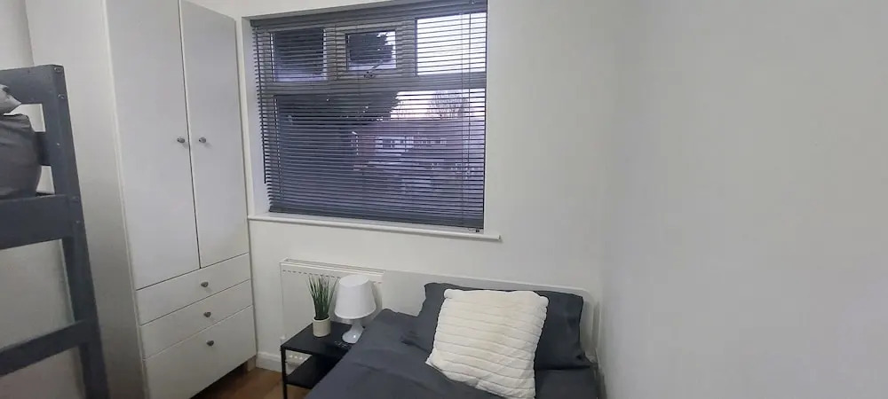 Hull 3bed House-driveway-garden-familyfriendly