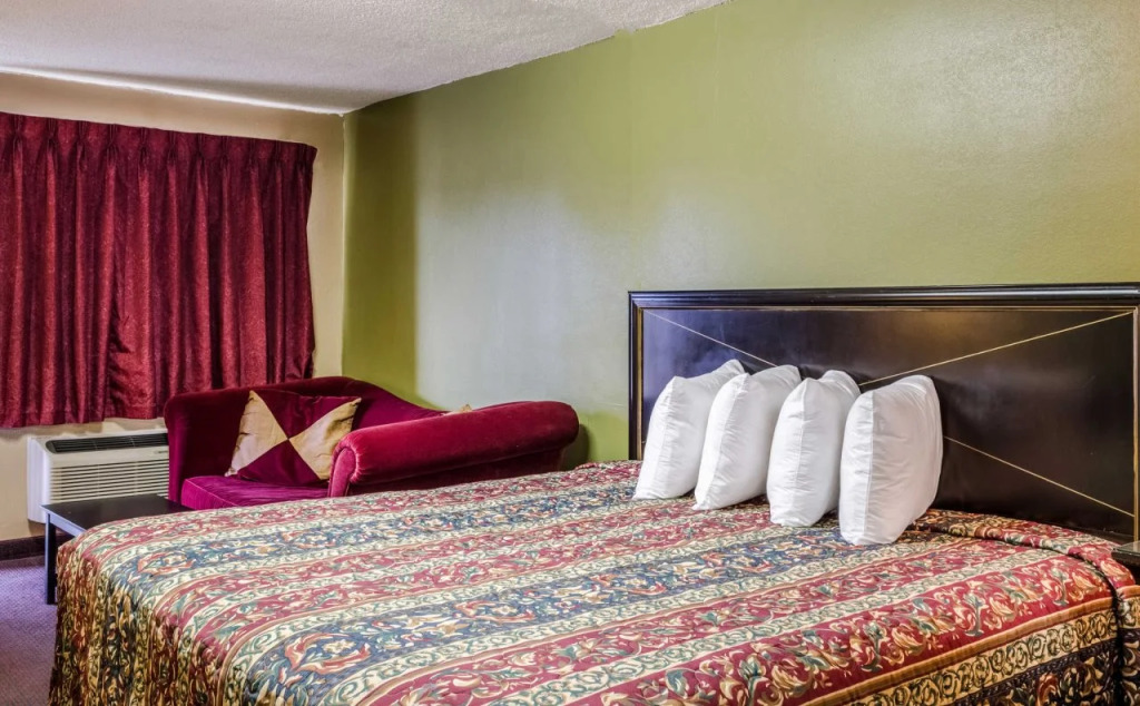 Rodeway Inn Indianola