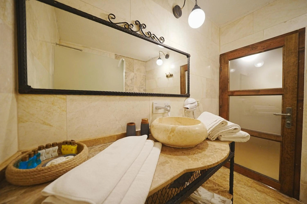 Kayra Cave Suites