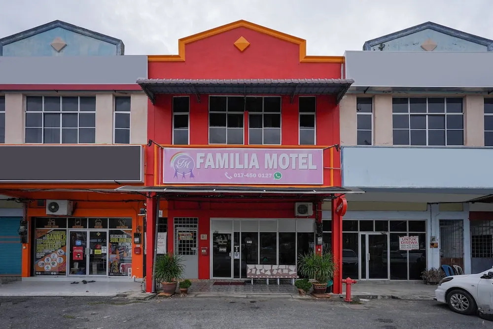 Familia Motel Kangar