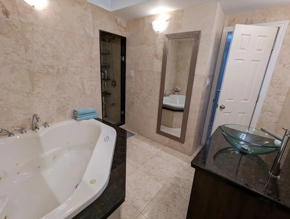 Beautiful bedroom in Mississauga