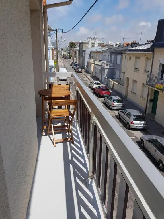 Residence JEANNE 50 m de l'Esplanade classé 2 étoiles