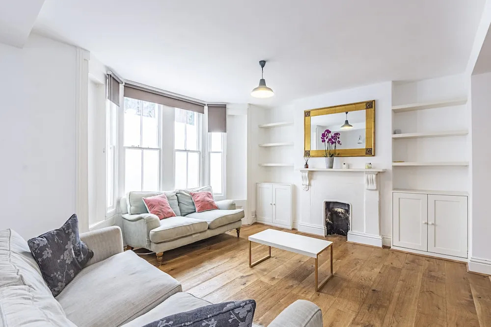 Westbourne Road · Lovely 2 Bed Apartment Near Paradise Park