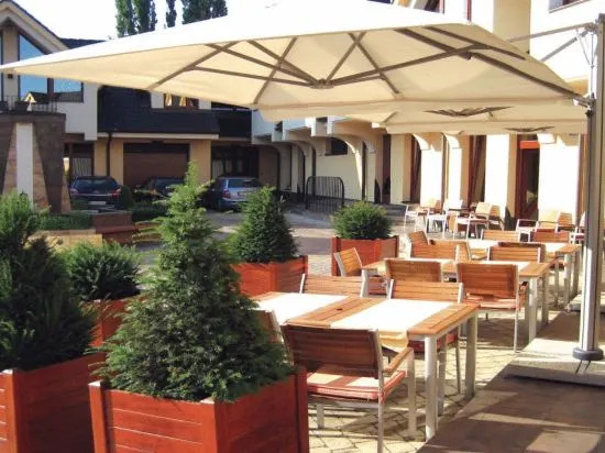 Hotel Enchanté