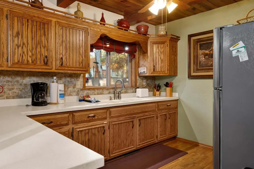 2582-oakwood Cottage