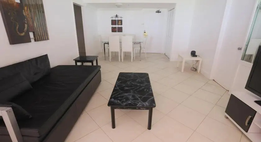 Pelican Suites at Alexander Condo