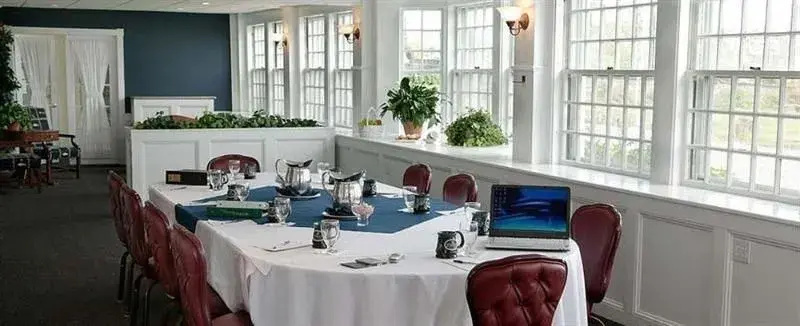 Emerson Inn By The Sea