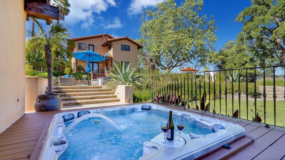 Private Wine Country Resort 4 Bedrooms 3 Bathrooms Estate