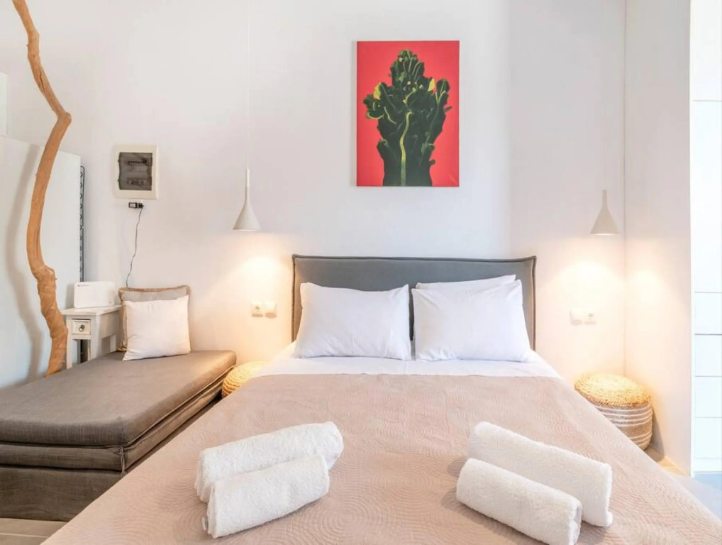 Platis Gialos Studio close to the beach