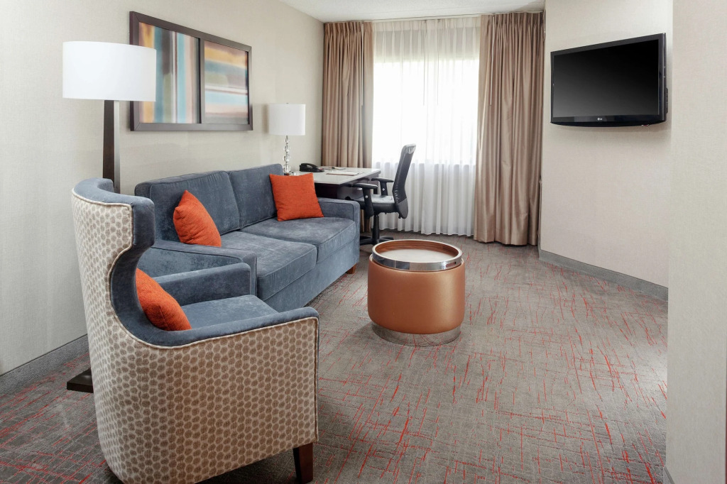 Best Western Plus Miamisburg-Dayton Suites, Banquets & Hotel