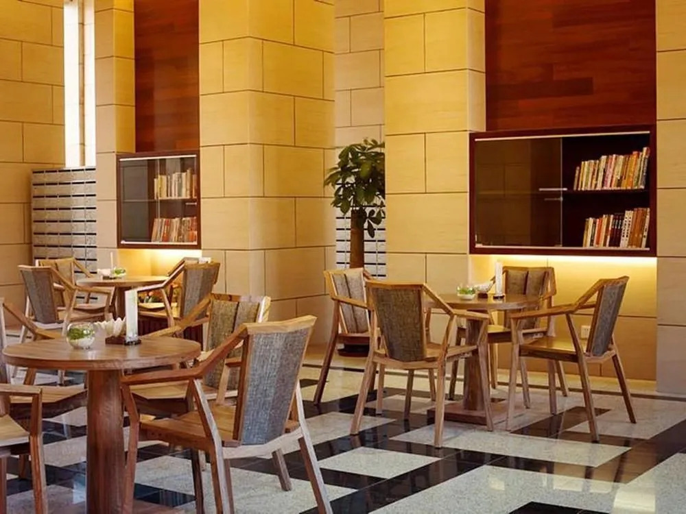 Paxton Vacances Resort & Suites Sanya
