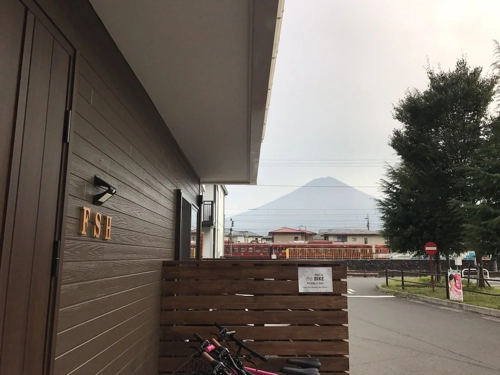 Fuji scenic house 73