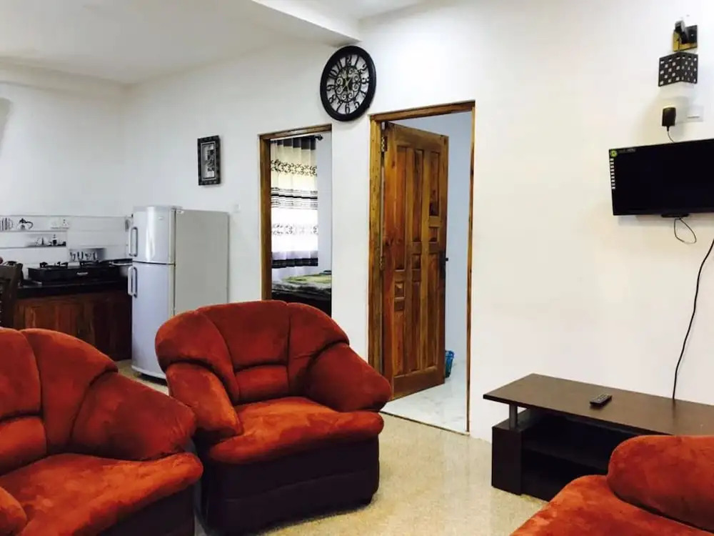 Yoho Grand Drive Guest House