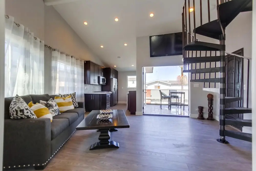 Point Break 4 8 Bedrooms 6.5 Bathrooms Villa