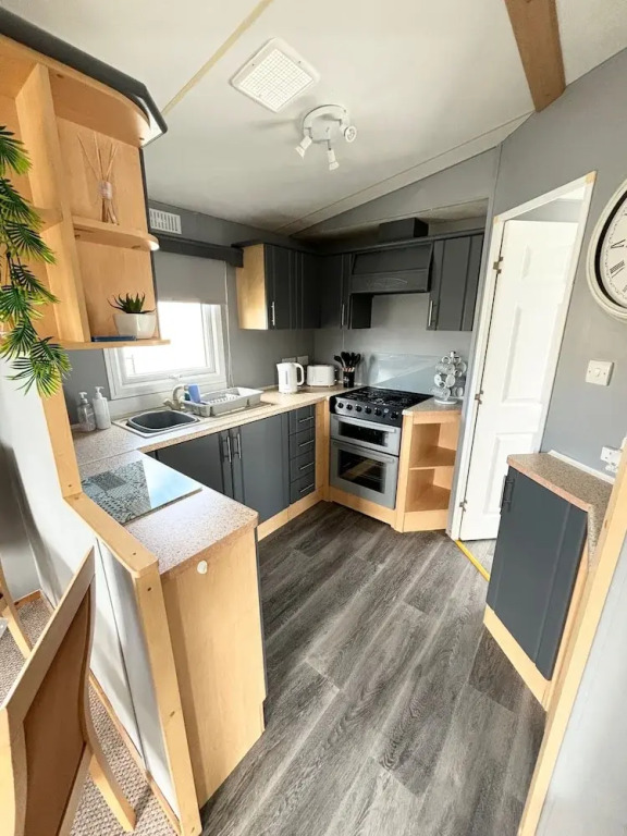 6 berth caravan