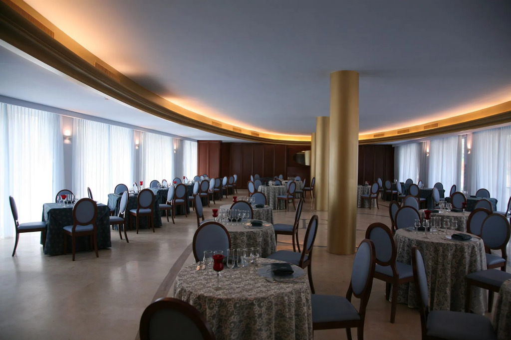 Hotel Royal
