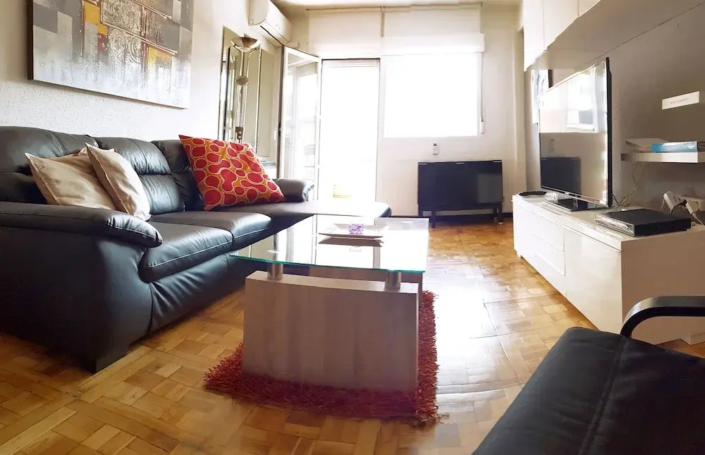 Modern and Comfortable Madrid Flat