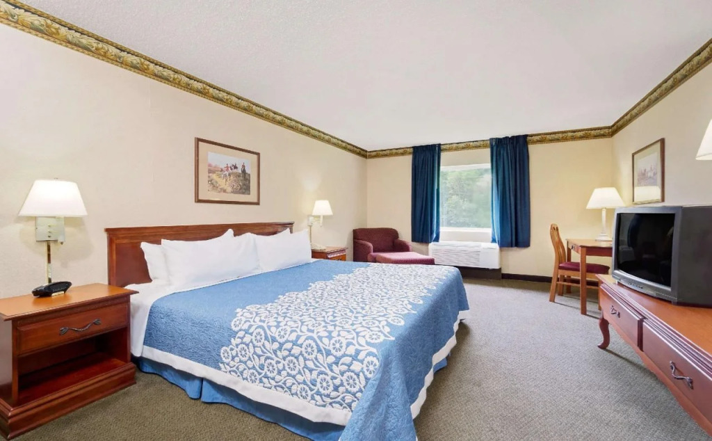 Magnason Hotel