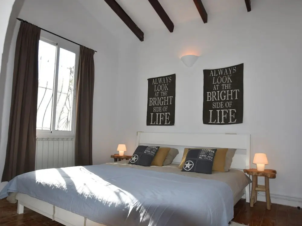 Spanish Villa with Spacious Terrace & Pool near Beach