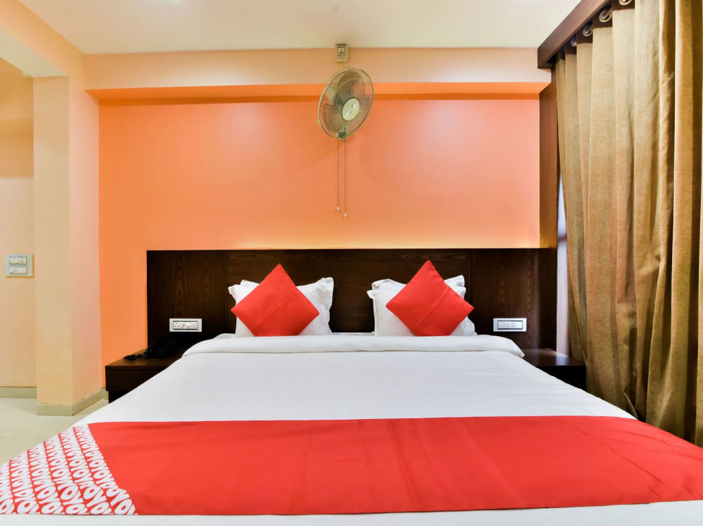 OYO 15944 Hotel Three Seas