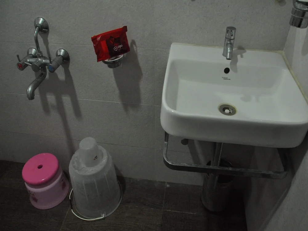OYO 2647 Hotel Sai Shubham