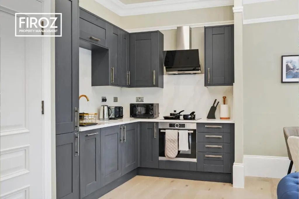 Top Quality 2 Bed 1 Bath Apartments For Contractors By Redwood Stays
