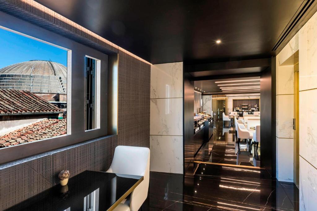 The Pantheon Iconic Rome Hotel, Autograph Collection