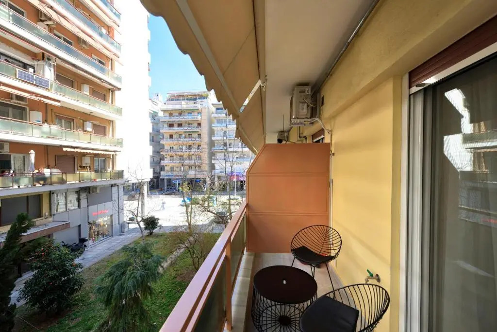 Blu & Marrone Suites-parking included