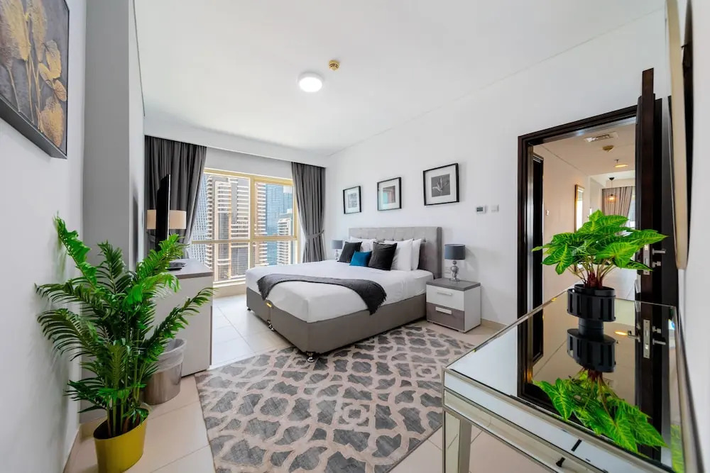 EDEN'S Homes & Villas - Royal Oceanic