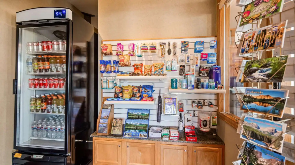 Best Western Plus Silver Saddle Inn