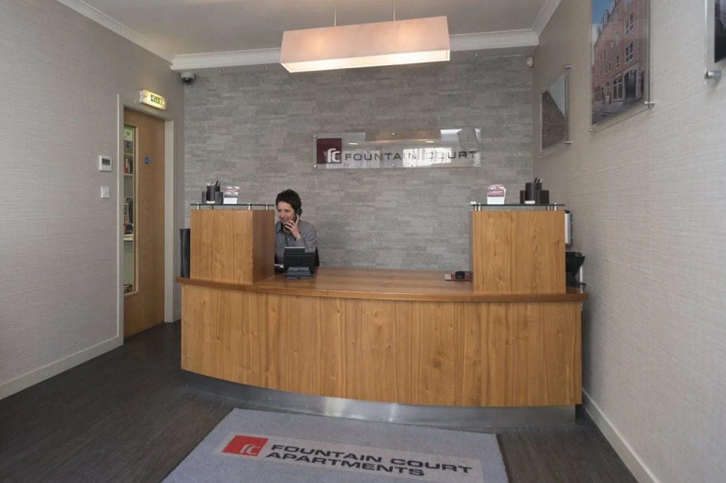 PREMIER SUITES Edinburgh Fountain Court