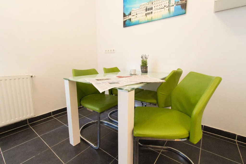 CheckVienna – Apartment Kroellgasse