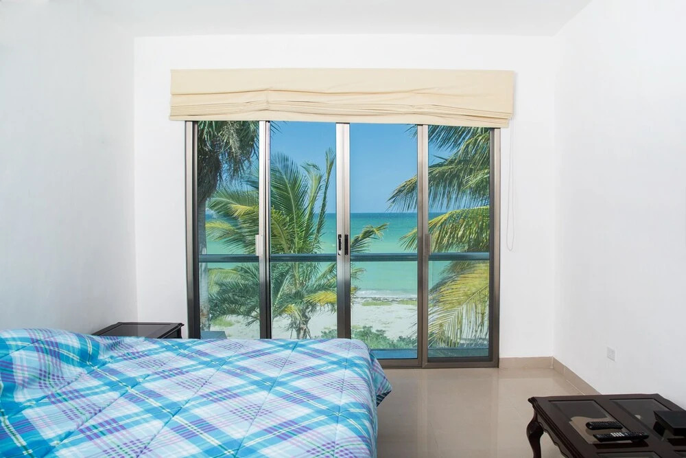 Piña Beach House in San Benito Beach