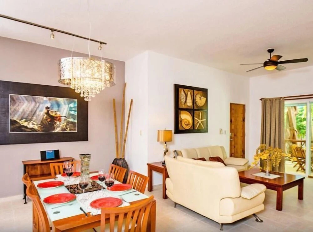 Las Olas family Townhome Apartments