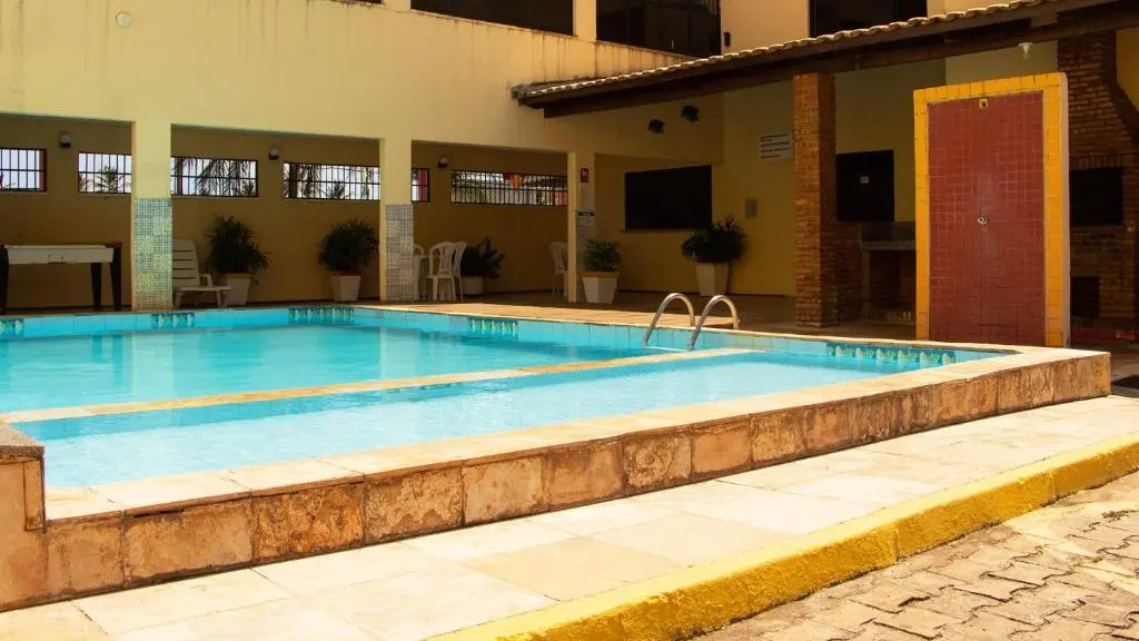 Flat c piscina a 280m do mar e do Beach Park CE