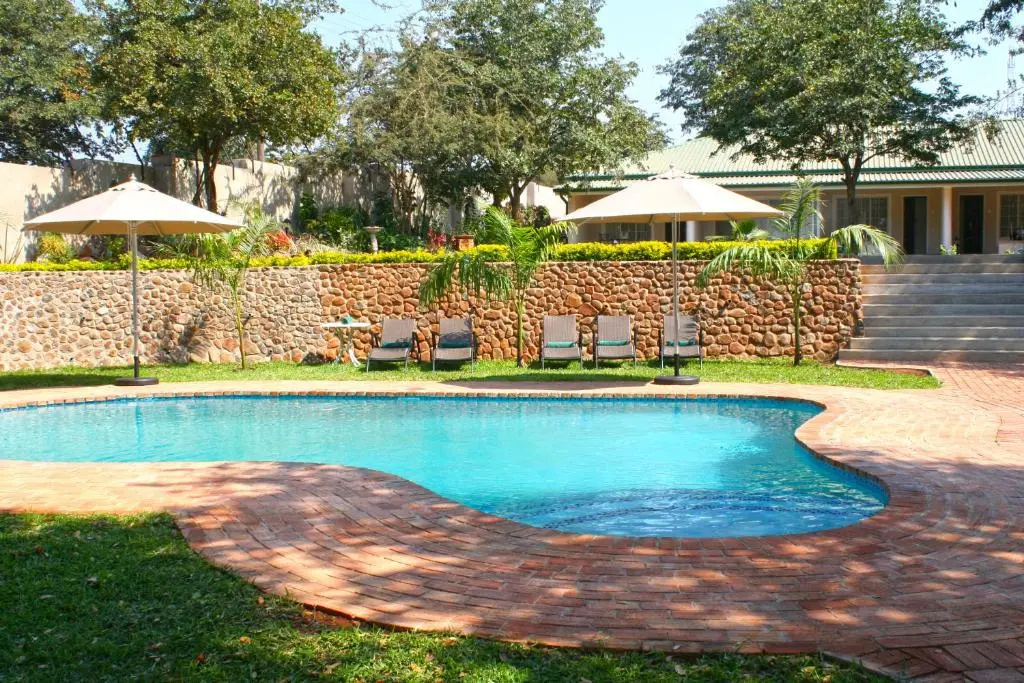 Batonka Guest Lodge