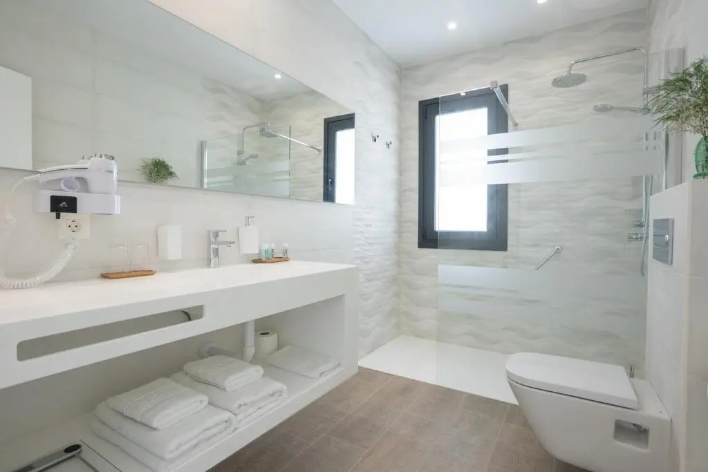 Sea Breeze Villas Lapa and Claca