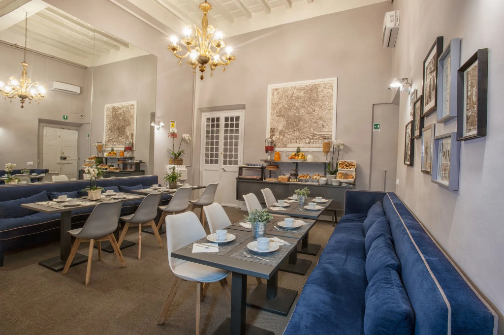 Terrace Pantheon Relais