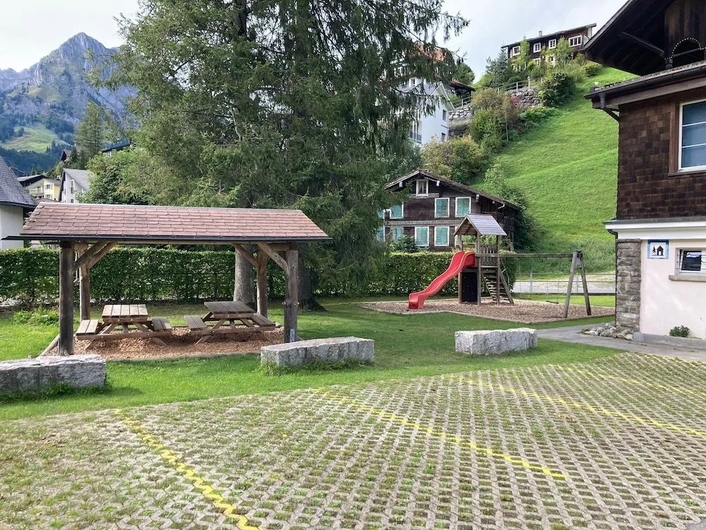 Engelberg Youth Hostel