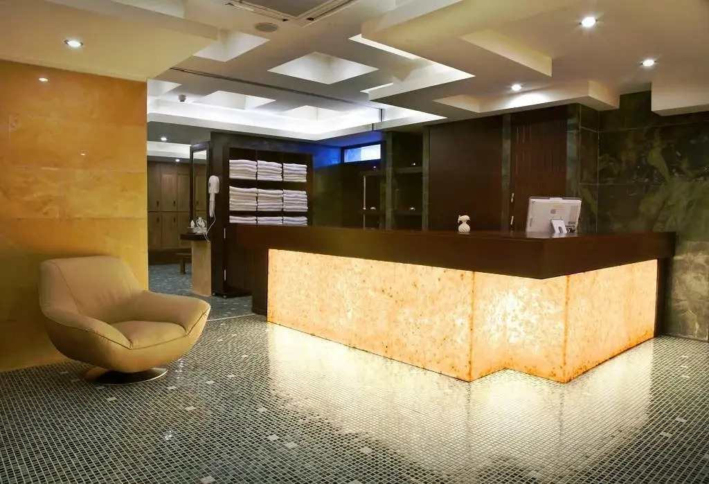 Shiraz Grand Hotel