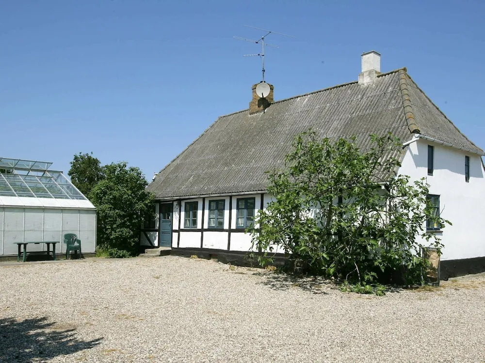 Traditional Holiday Home in Tranekær near Sea