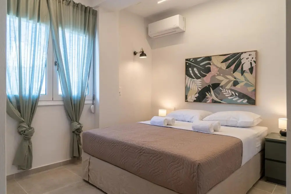 Pananos Sq House II