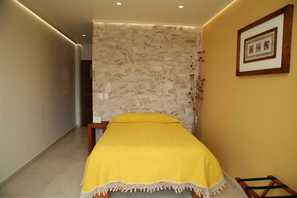 RÁ NGU Hotel