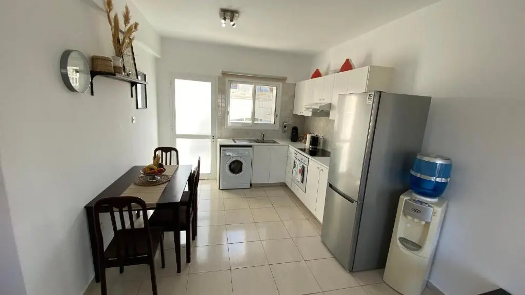 2 Bedroom Roof Terrace & Sea View Apartment