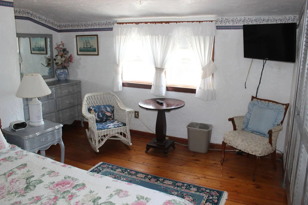 Sea Breeze Inn
